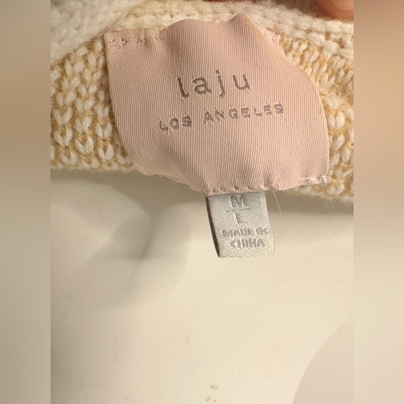 LaJu Cardigan - Picture 10 of 10